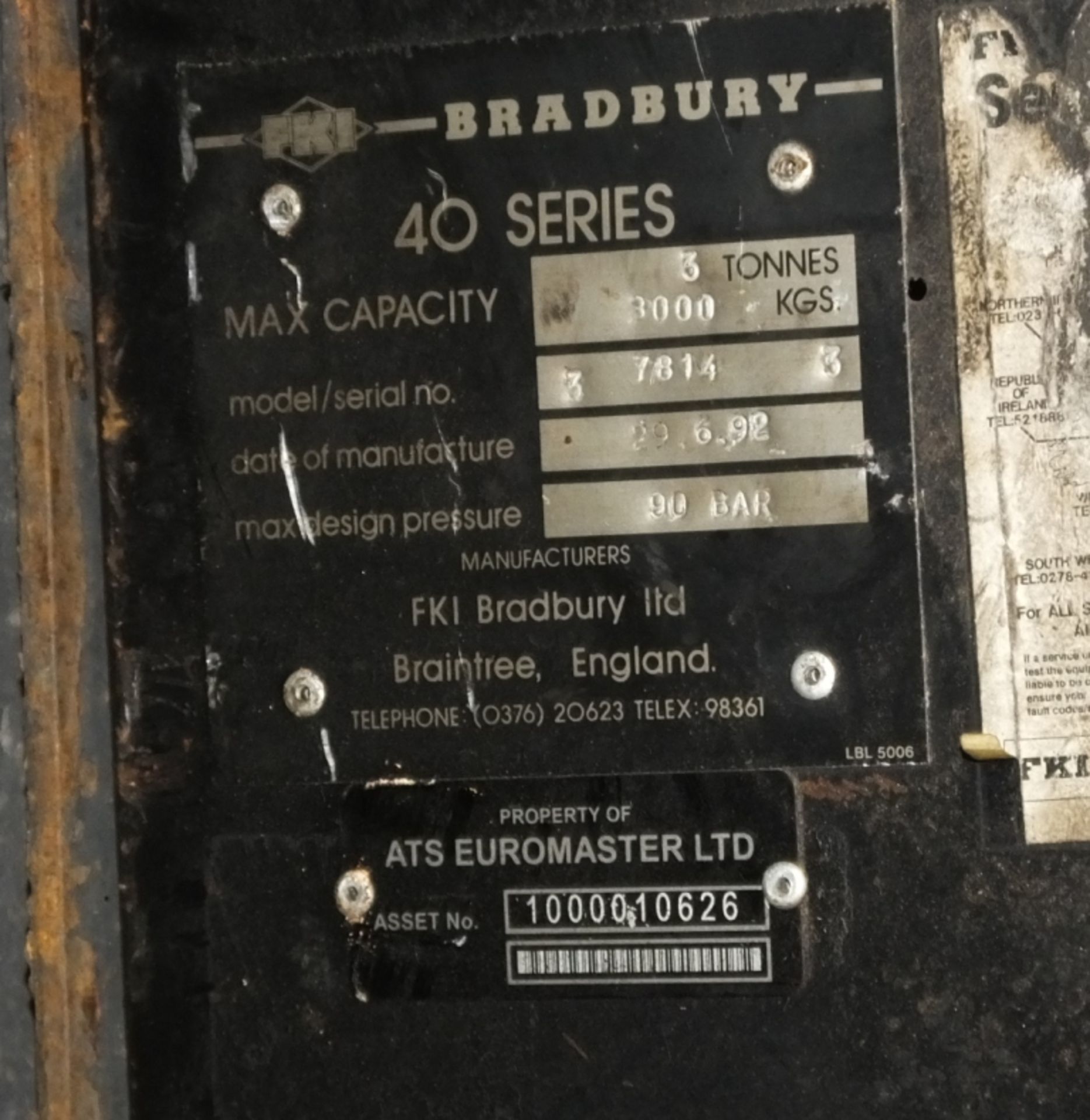 Bradbury 40 Series 7814 - 3 tonnes Vehicle Lift - Image 4 of 7