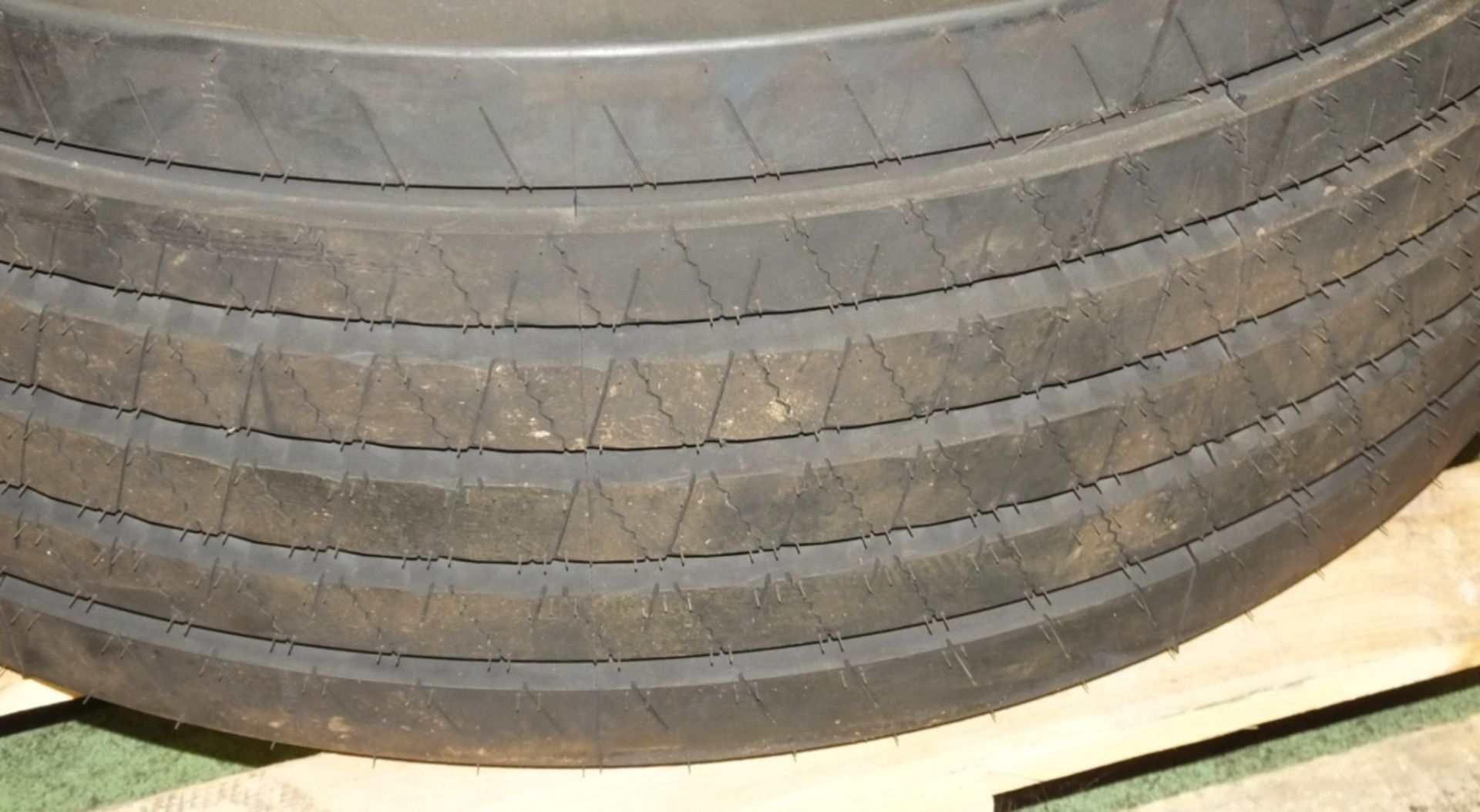 Barum BF 200 Road tire - 385/55 R 22.5 (new & unused) - Bild 5 aus 5