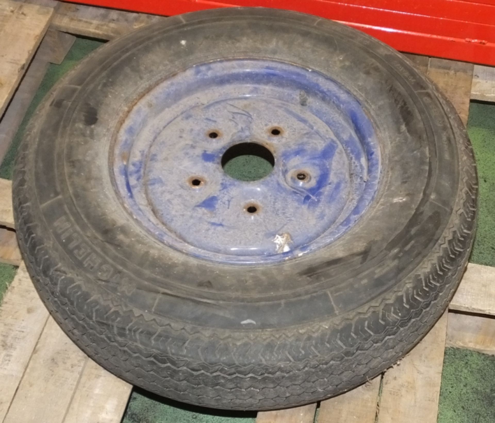 Wheel & Michelin Tire