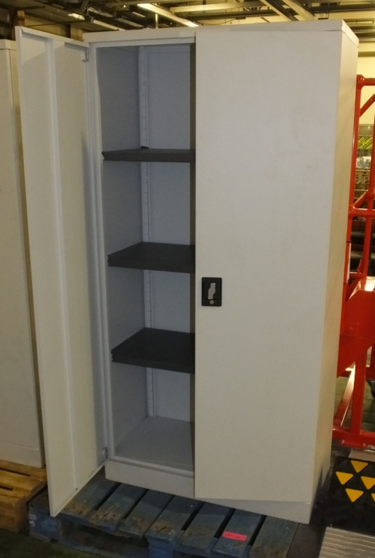 Metal Cupboard L 92 x W 46 x H 184 cm