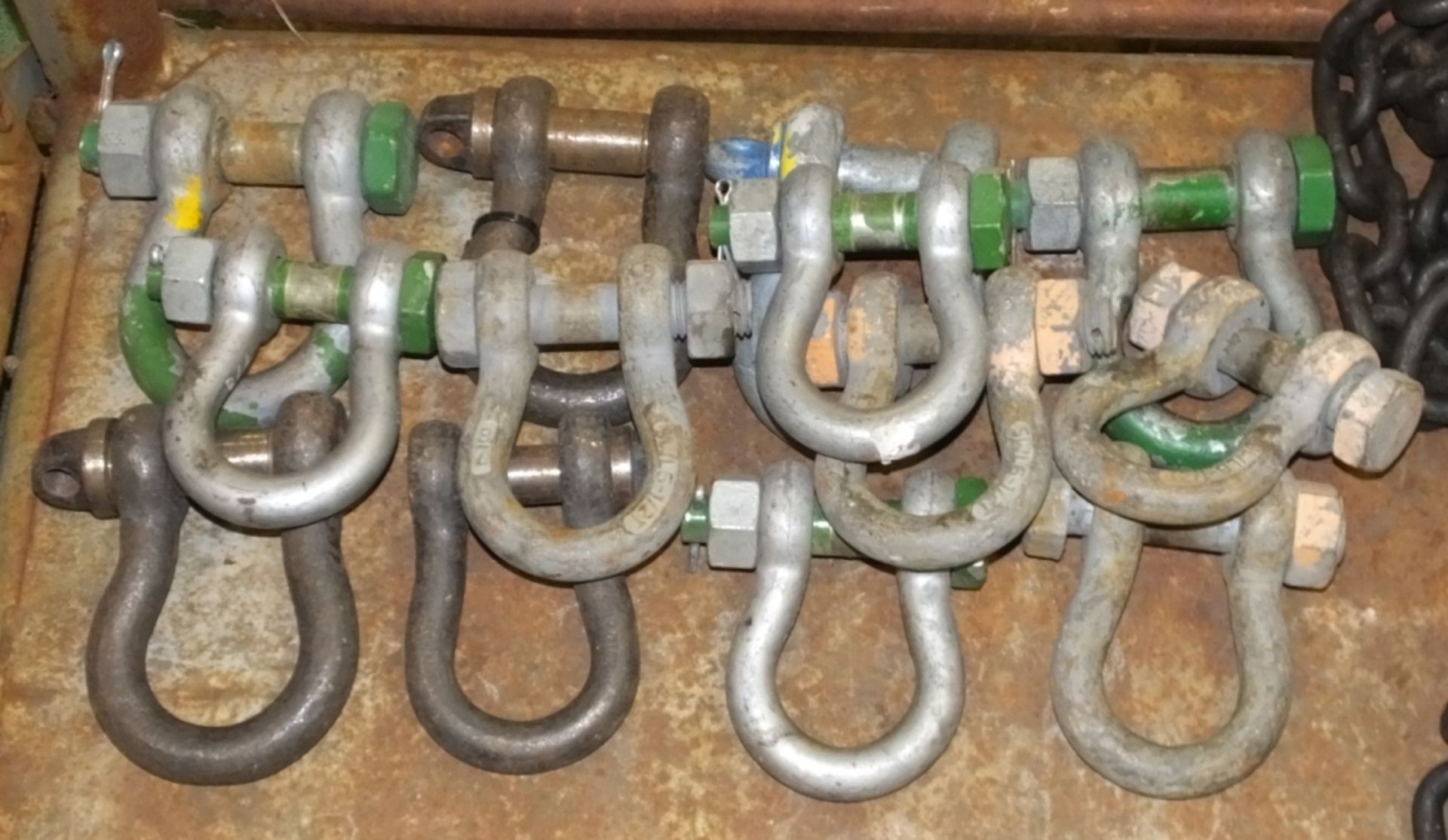 Lifting Equipment - D-Shackles, Chain & hook assemblies, Lifting eyes - Image 5 of 6