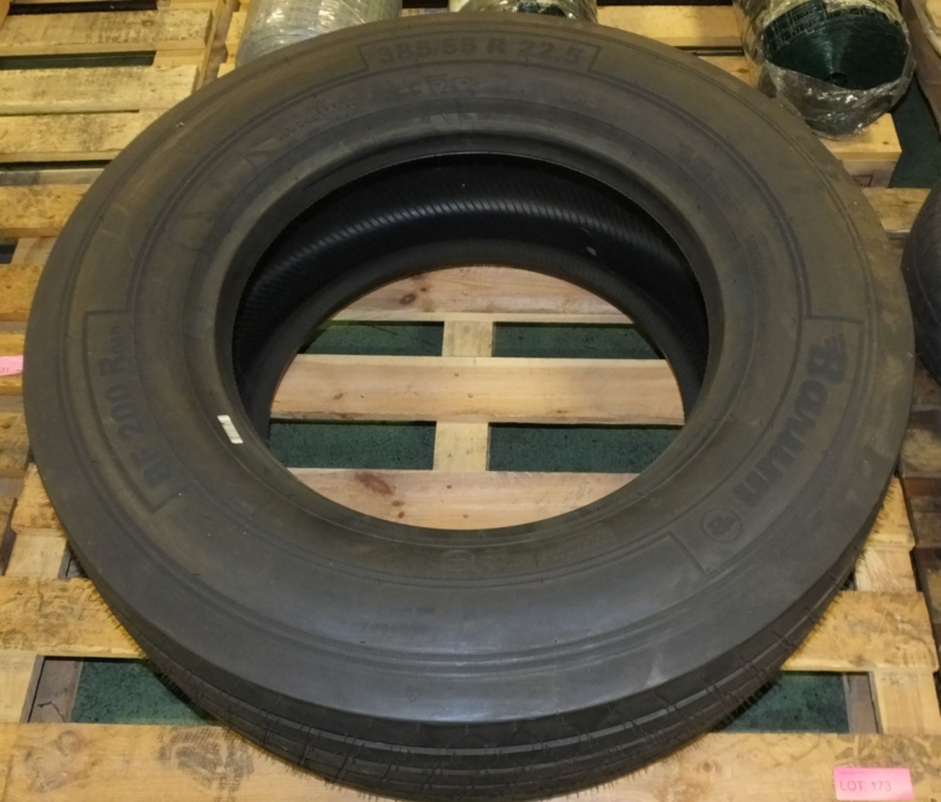 Barum BF 200 Road tire - 385/55 R 22.5 (new & unused)