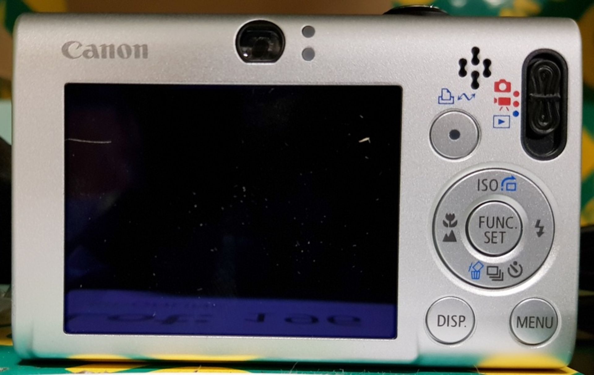 Canon IXUS 801S - Digital Camera - Image 3 of 4