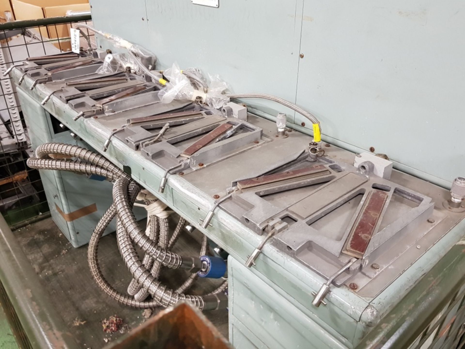 Liquid Oxygen Converter Charging Bench - Image 4 of 6