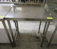 Stainless steel Preperation table - Dimensions 75x65x96cm (LxDxH)