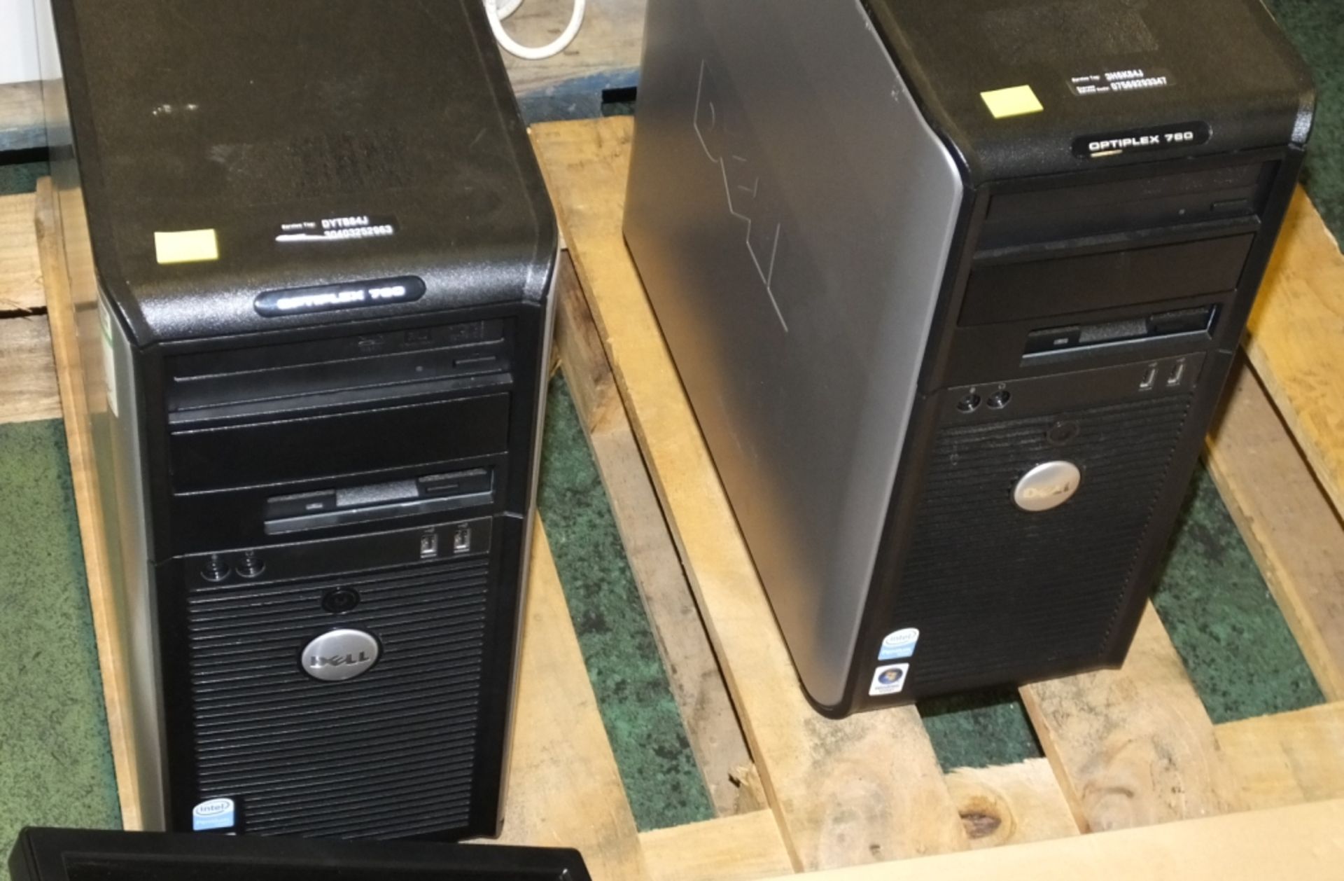 2x Dell 14" Monitors, 2x Dell PC Towers, 2x Keyboards, 2x Mice - Bild 2 aus 4