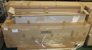 8x Boxes of Florescent Lamp Tubes - SMC LED