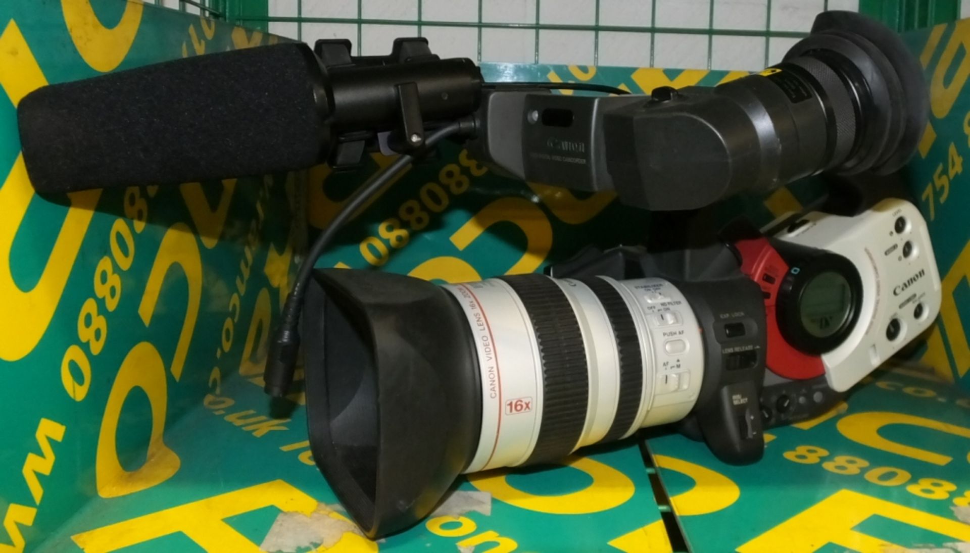 Canon 3CCd Digital Vidio Camcorder - Image 2 of 3