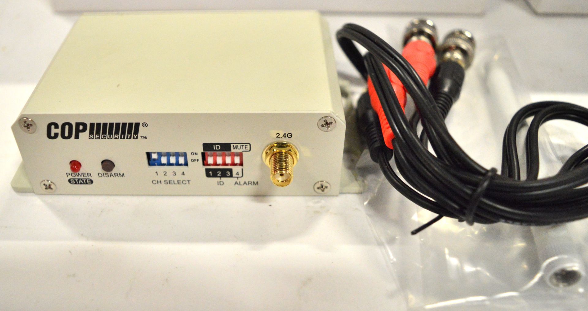 COP Transmitter & Receiver 2.4 GHz. - Image 2 of 4