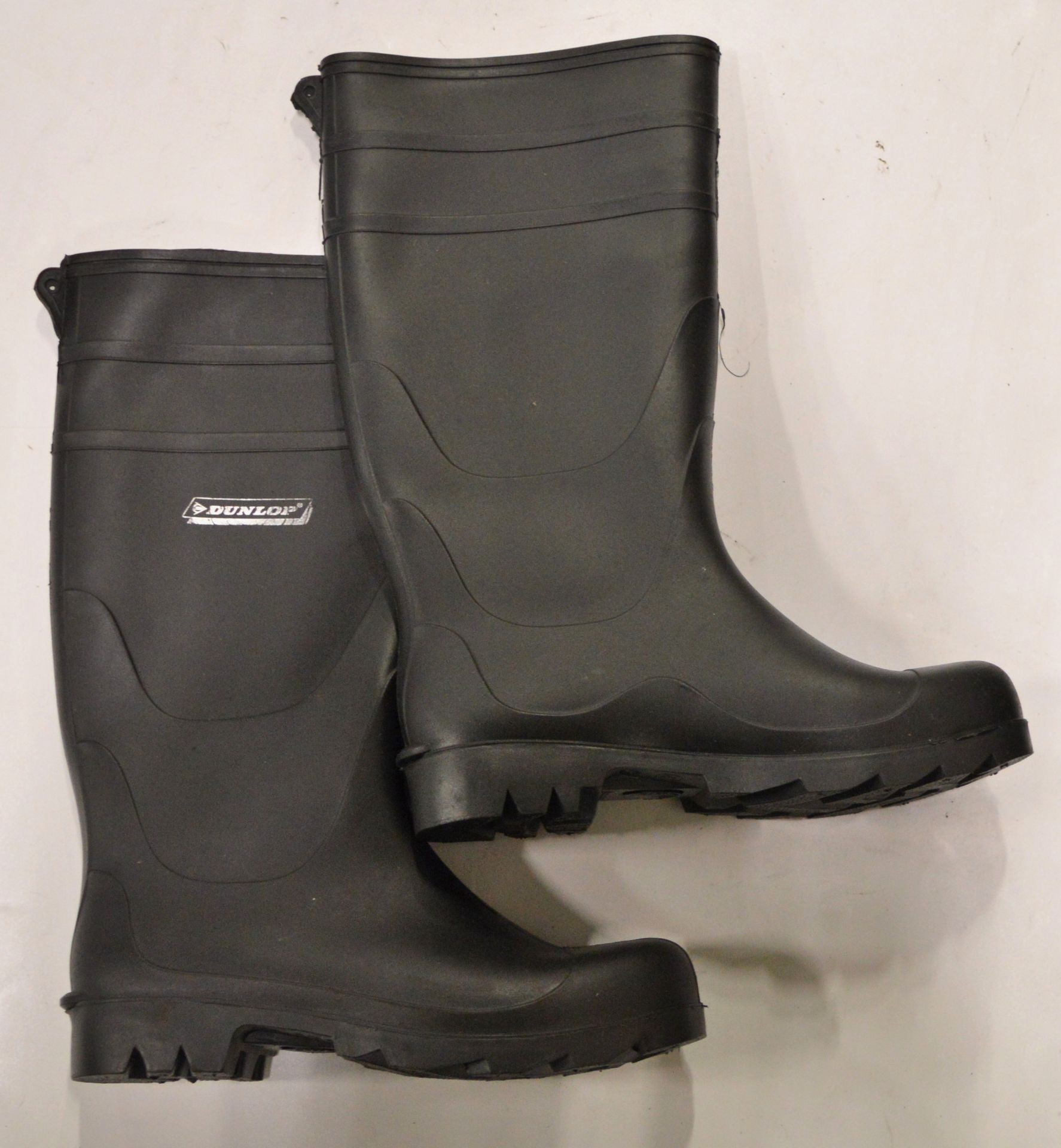 Dunlop Wellingtons Size 8.