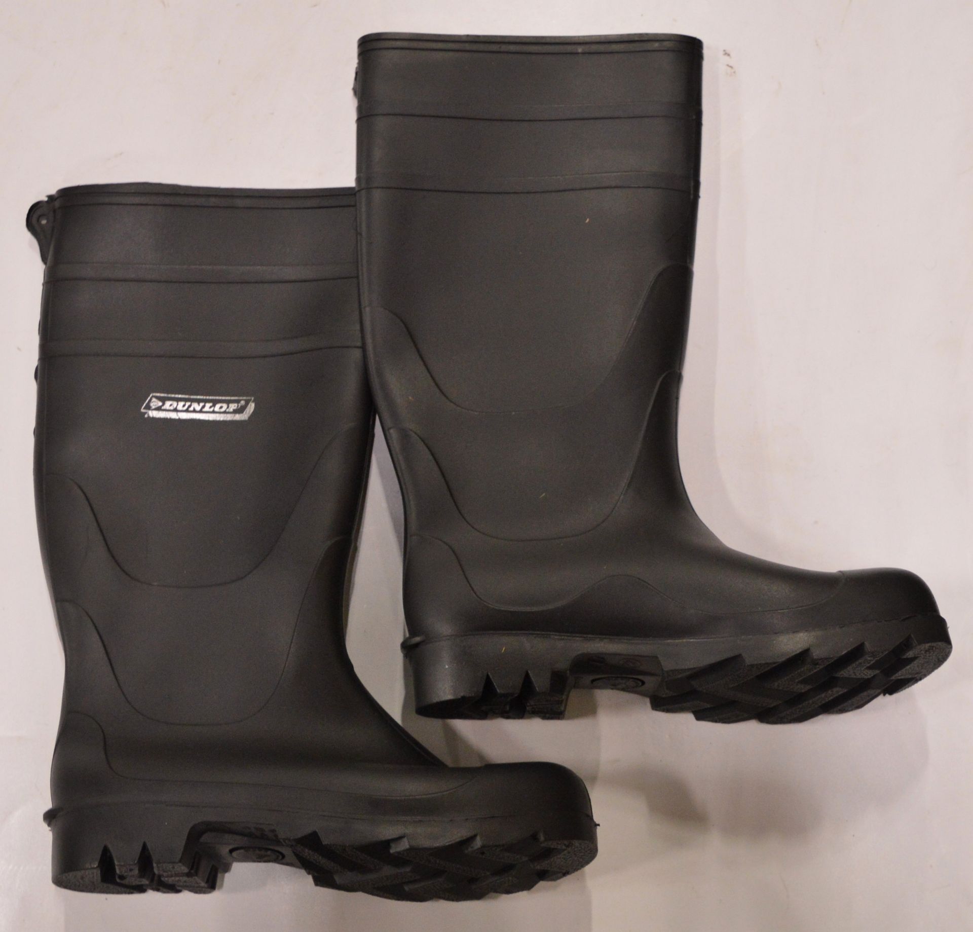 Dunlop Wellingtons Size 8.