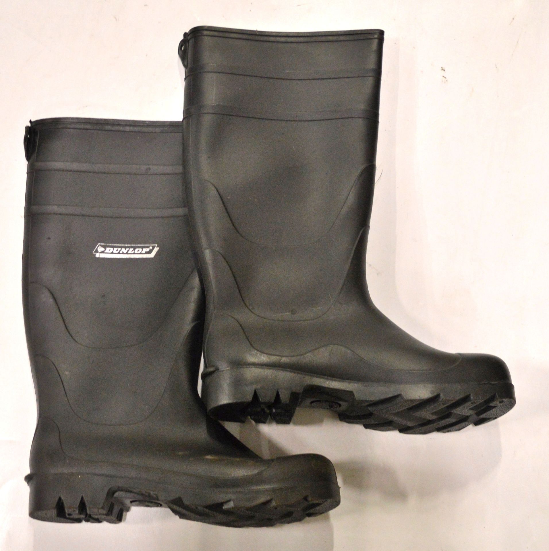 Dunlop Wellingtons Size 8.