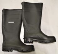 Dunlop Wellingtons Size 7