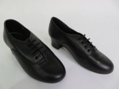 20 X PAIRS OF OXFORD LACE UP DANCE SHOES; BLACK; SIZE L2