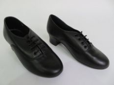 26 X PAIRS OF OXFORD LACE UP DANCE SHOES; BLACK; SIZE L3