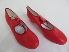 5 X PAIRS OF WOMENS TAP SHOES; LHP; RED; SIZE 8; BOXED