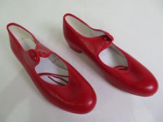 12 X PAIRS OF WOMENS TAP SHOES; RED; VARIOUS SIZES