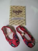 APPROX. 32 X PAIRS OF GRISHKO CHILDRENS LITTLE STAR BALLET SHOES; PINK; VARIOUS SIZES