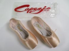 11 X PAIRS OF CAPEZIO GLISSE POINTE SHOES; U102; PINK; SIZE 6.5