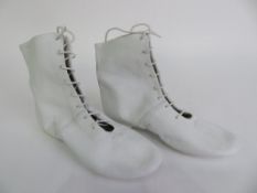 8 X PAIRS OF LACE UP DANCE SHOES; RHSB; WHITE; SIZE 7
