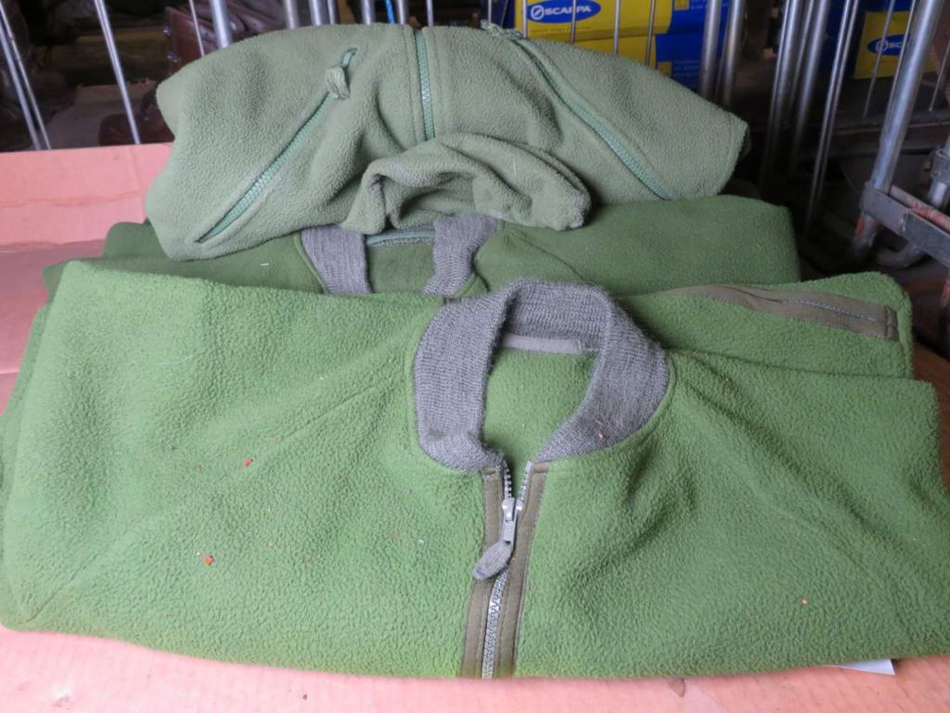 5x Green Fleece - Various sizes - Image 3 of 3