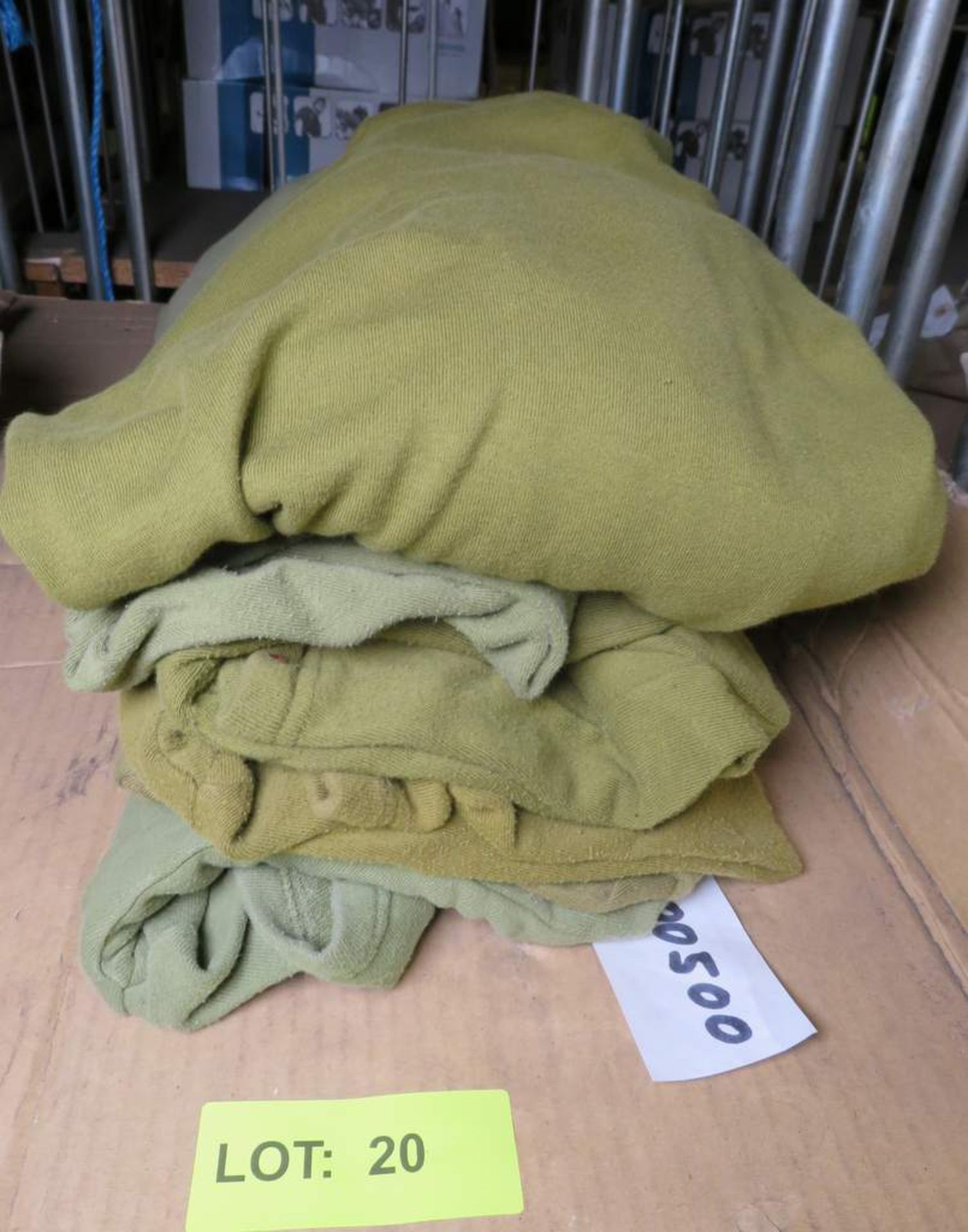 5x Olive Green Fleece - Various sizes - Image 2 of 3