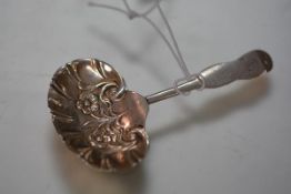 A late Victorian Scottish silver caddy spoon, Mackay & Chisholm, Edinburgh 1896, in the Art