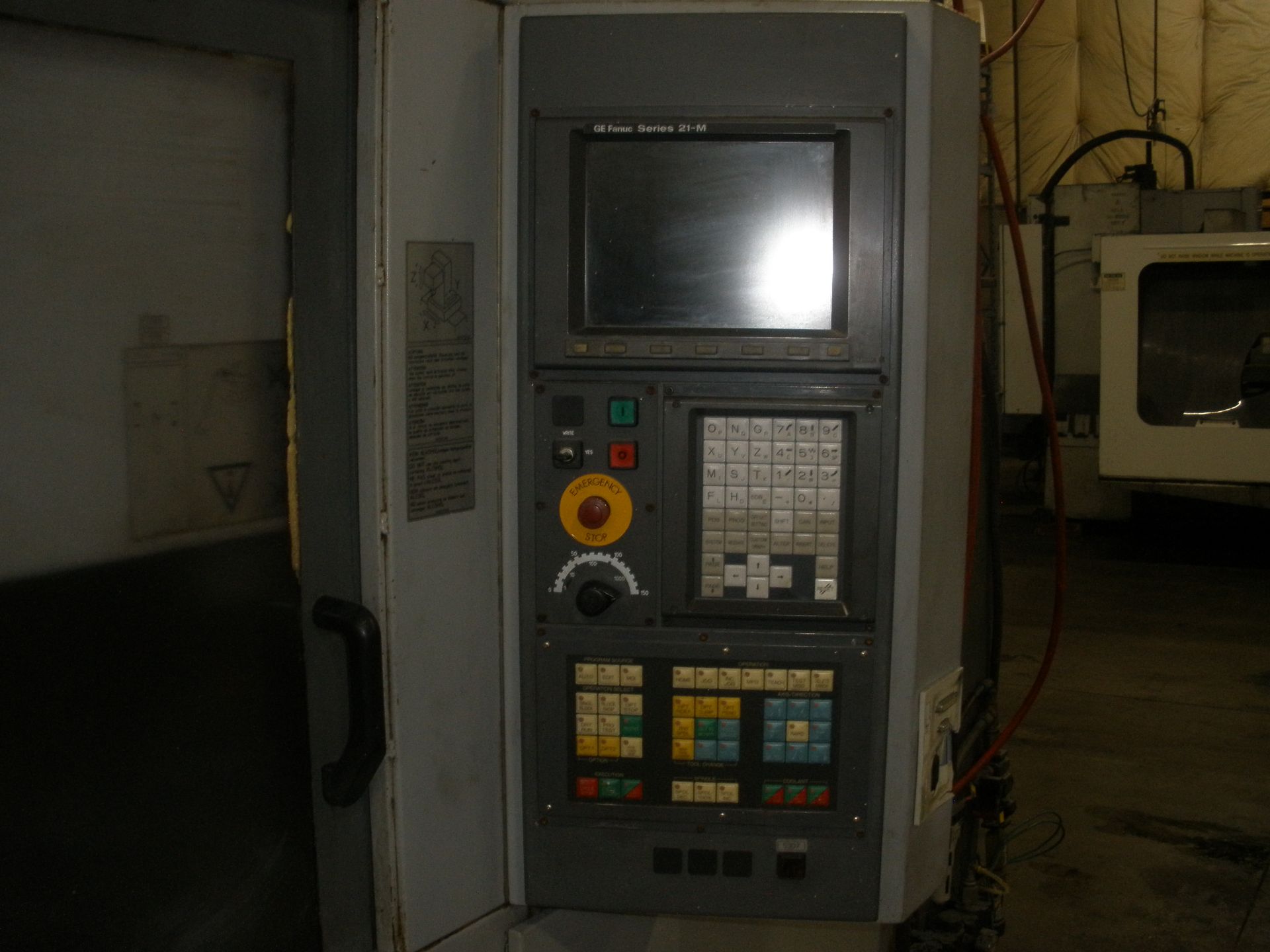 Chiron FZ-12WV CNC Mill Funuc 21I Twin Pallet With Video - Image 8 of 11