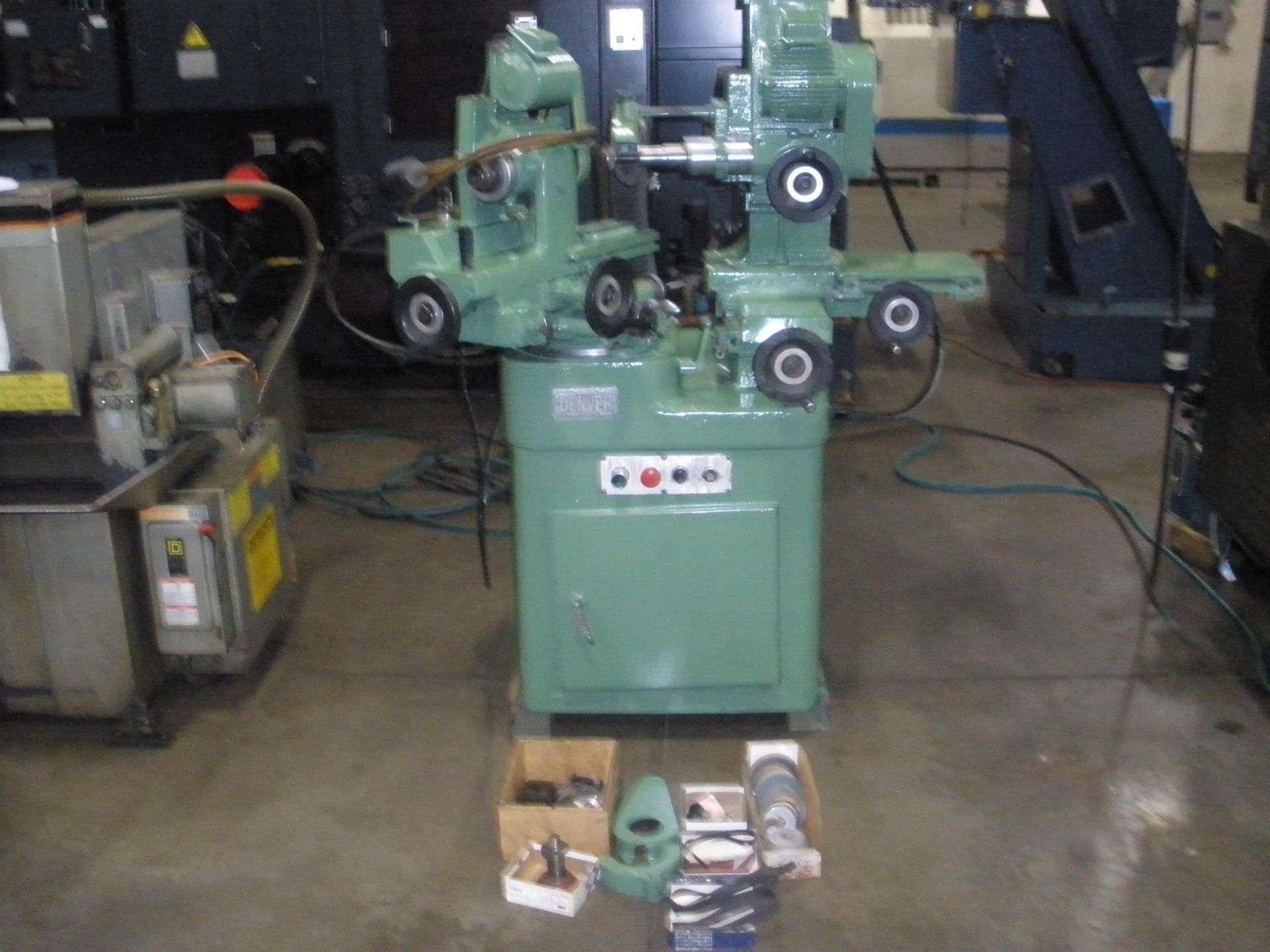 Denver ASTRO Monaset Tool & Cutter Grinder With Tooling