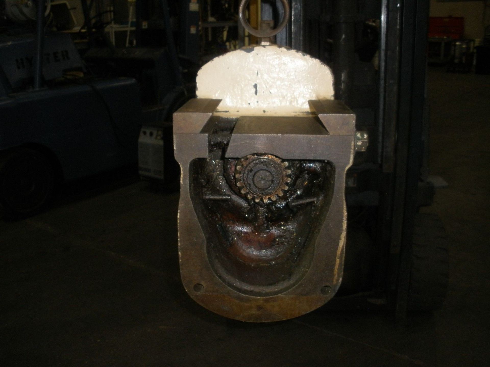 Cincinnati #50 Taper Vertical Milling Head - Image 4 of 5