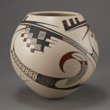 Casas Grandes Mata Ortiz Pottery by Juan Quezada