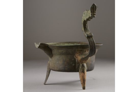 Chinese Bronze Han Dynasty Tripod Cooking Vessel - Bild 2 aus 7