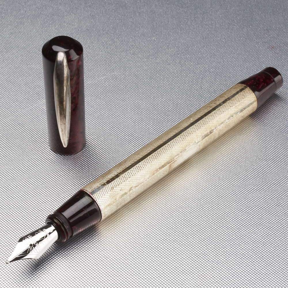 Visconti Rinascimento Fountain Pen Stardust