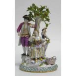 Figurengruppe Meissen Gärtnergruppe mit Apfelbaum Meissen nach einem Entwurf von Victor Acier