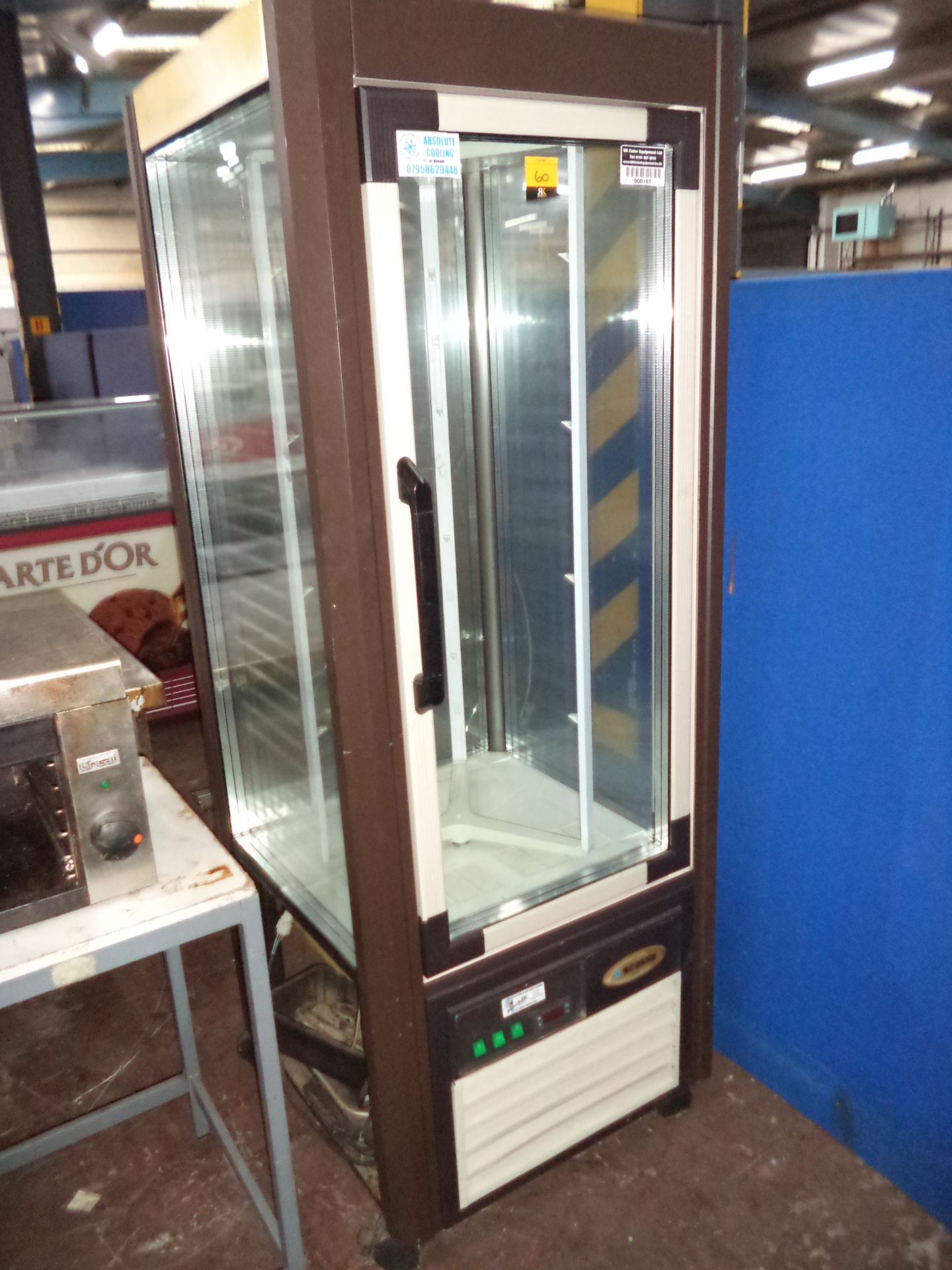 Scaiola large pastry display fridge NB cracked glass to one panel IMPORTANT: Please remember goods - Image 2 of 6