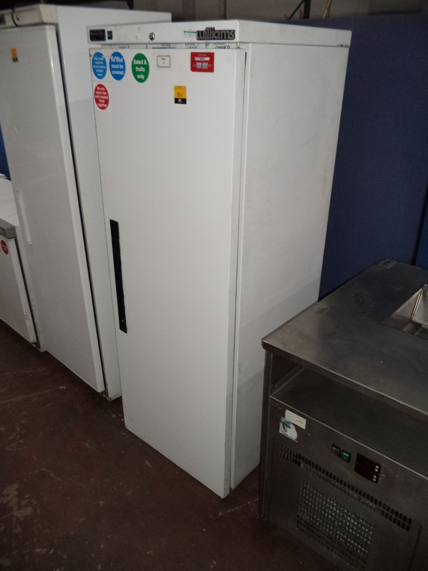 Williams tall white fridge, model HP145C WA IMPORTANT: Please remember goods successfully bid upon