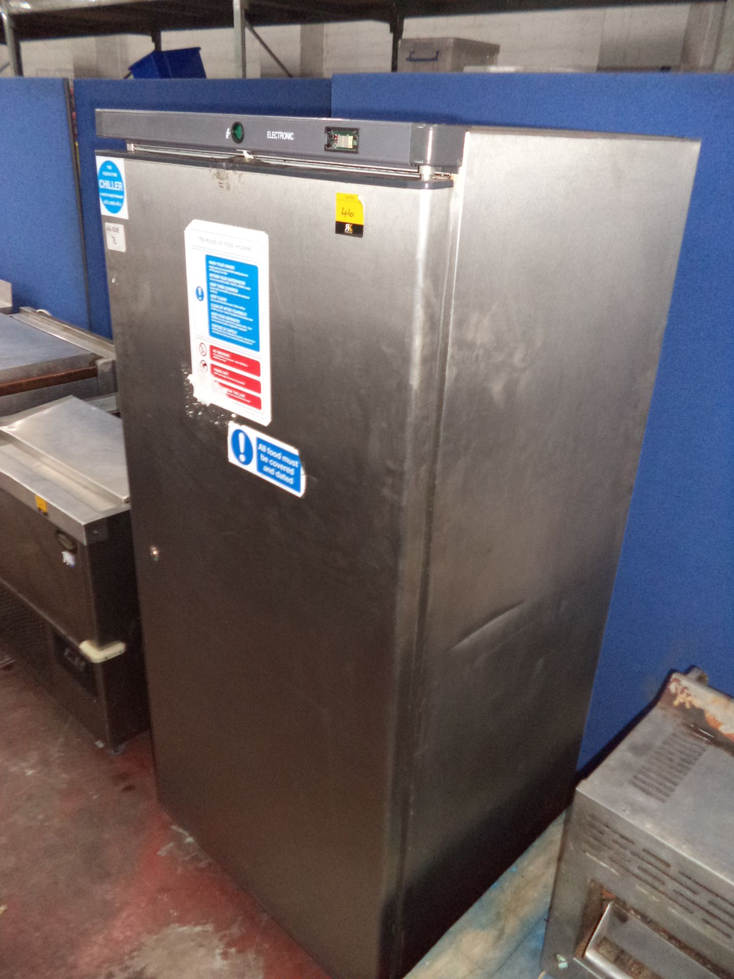 Iarp wide tall silver fridge, model ABX500PV IMPORTANT: Please remember goods successfully bid