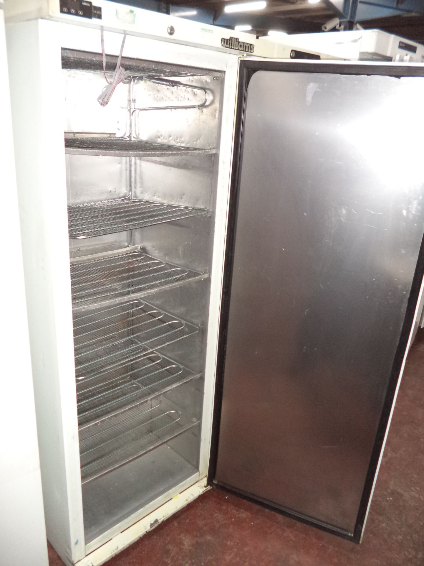 Williams floor standing freezer model LA400WA IMPORTANT: Please remember goods successfully bid upon - Image 2 of 3