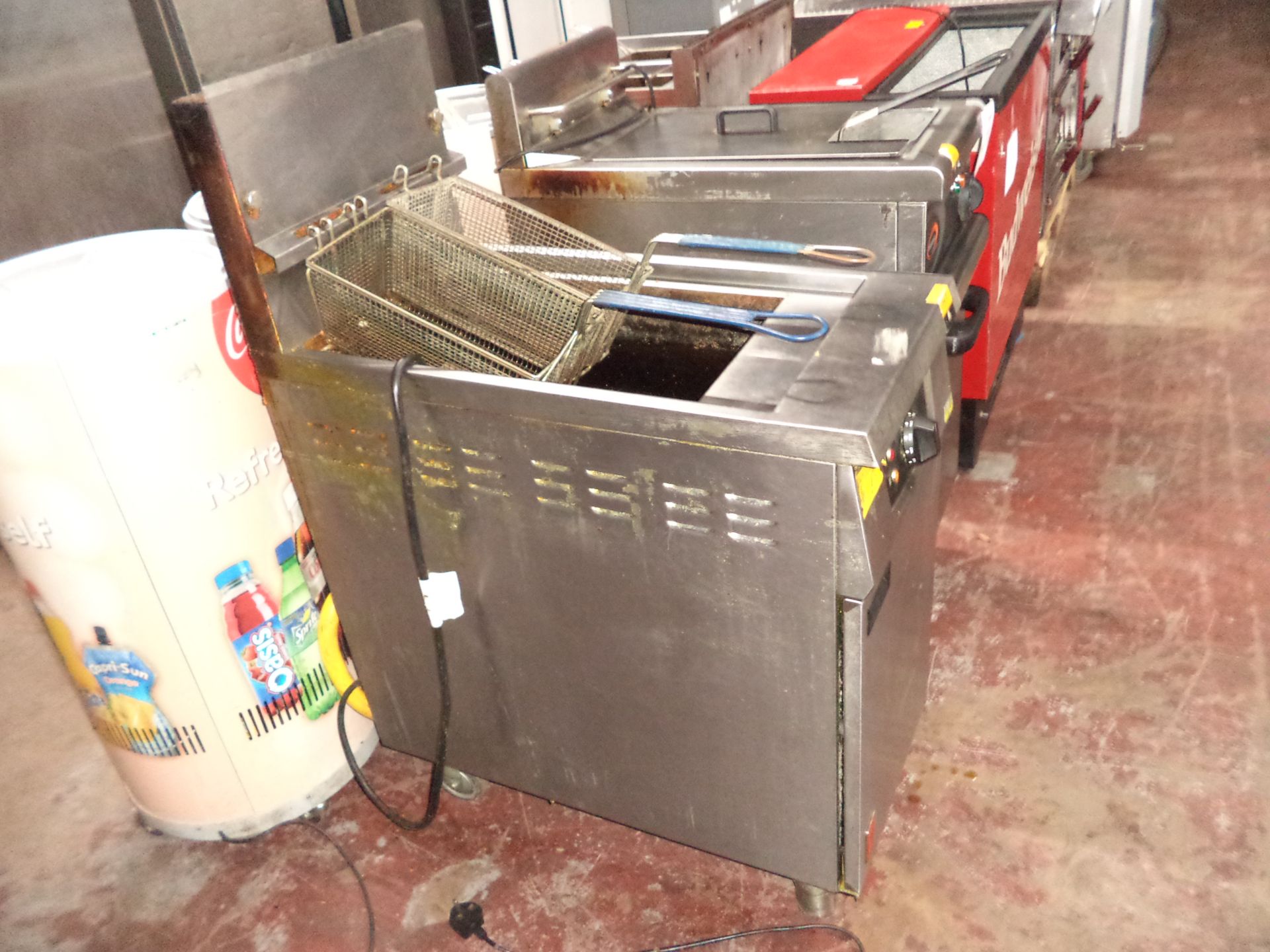 Falcon stainless steel twin deep fat fryer, model G401F IMPORTANT: Please remember goods - Image 2 of 4