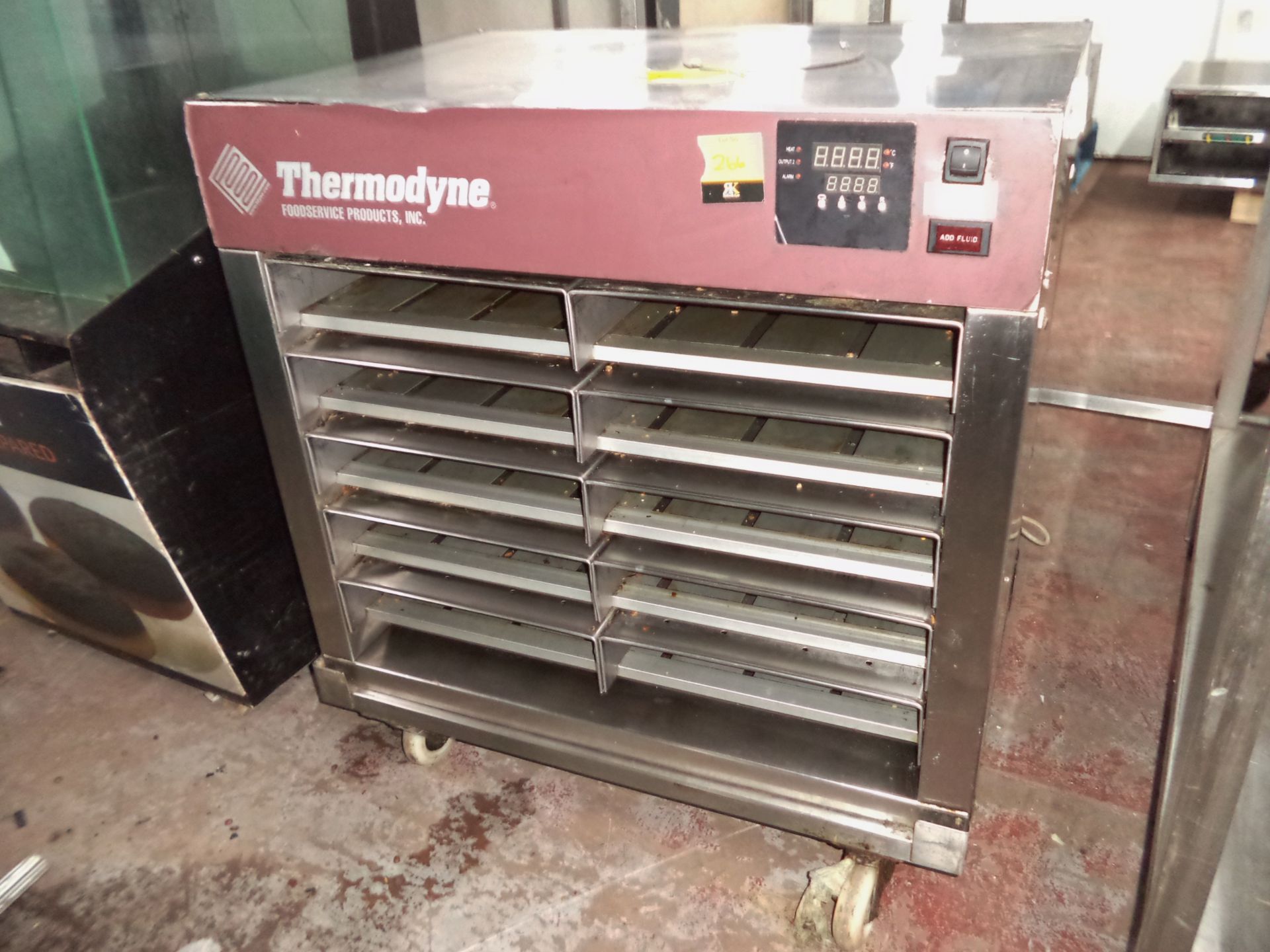 Thermodyne mobile model 700NDNL warming unit IMPORTANT: Please remember goods successfully bid - Image 2 of 3
