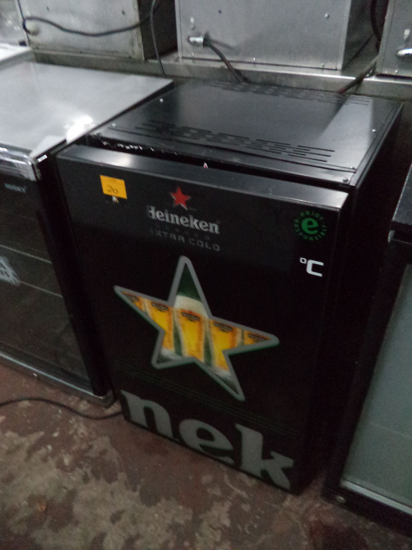 Heineken branded fridge IMPORTANT: Please remember goods successfully bid upon must be paid for - Image 3 of 3