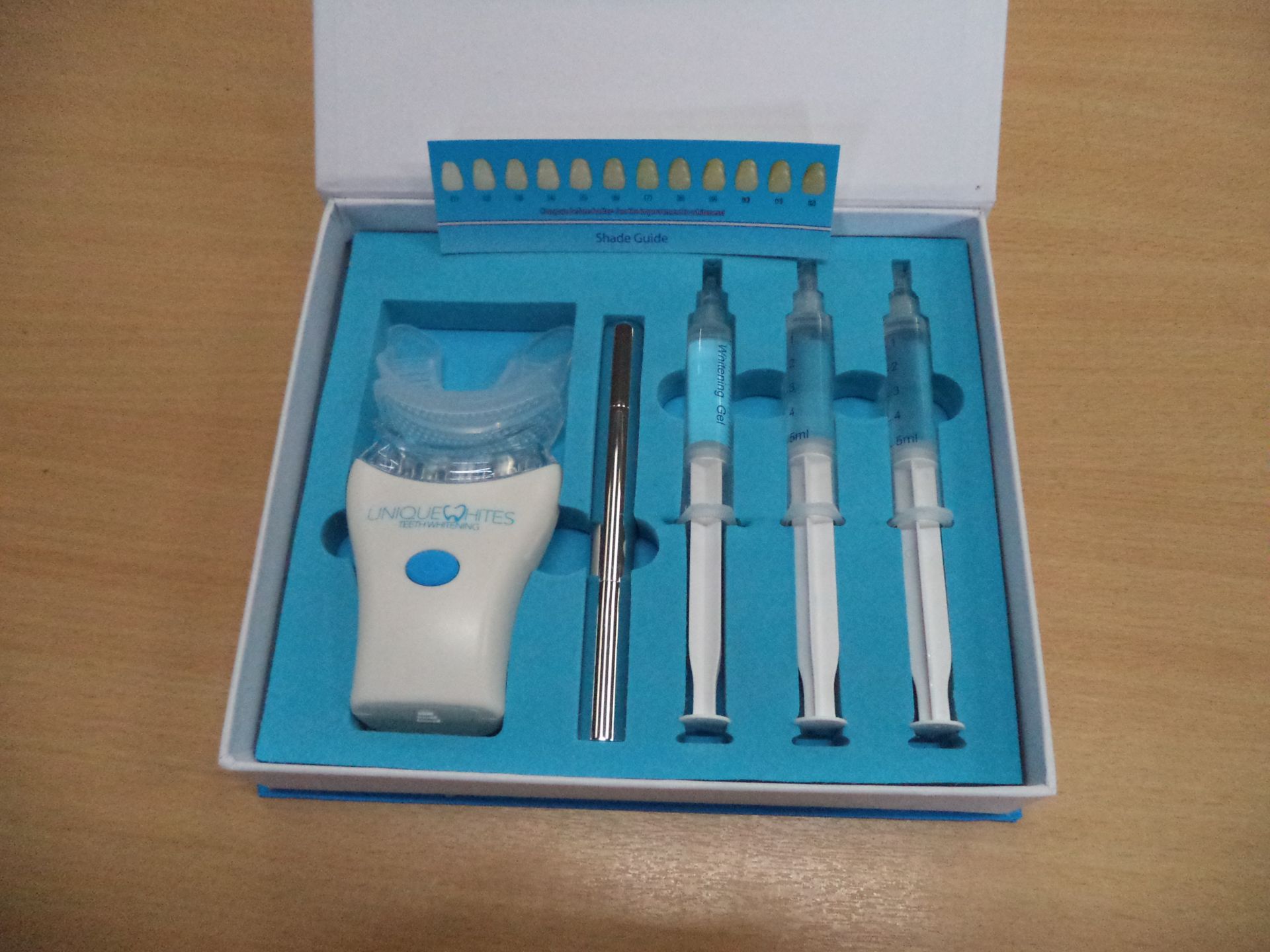 10 off Unique Whites teeth whitening kits, each in a retail display box with magnetic closing lid, - Image 5 of 8