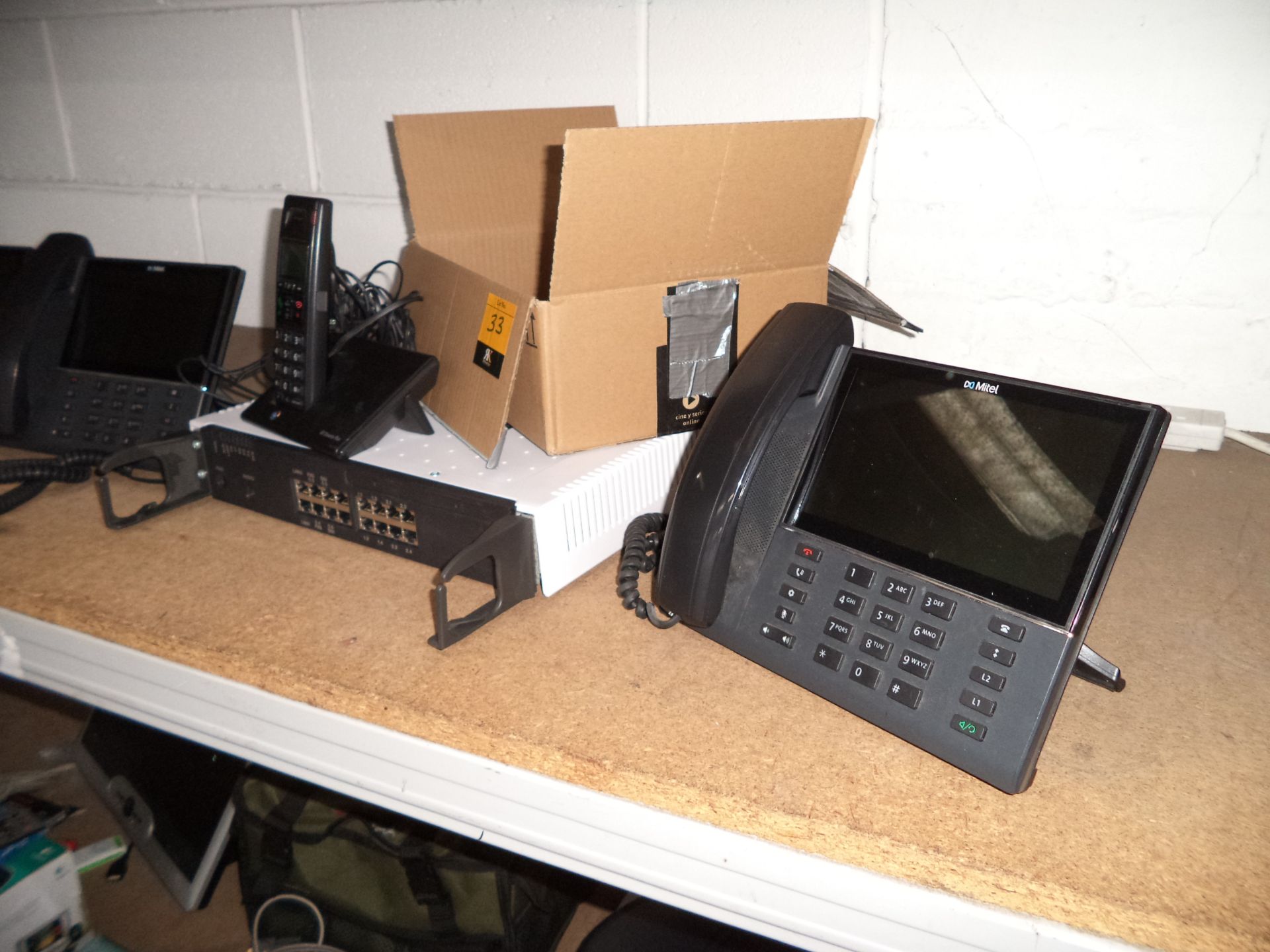 Mitel 430 telephone system comprising Mitel 415 rack mountable telephone system plus 3 off Mitel - Image 4 of 8