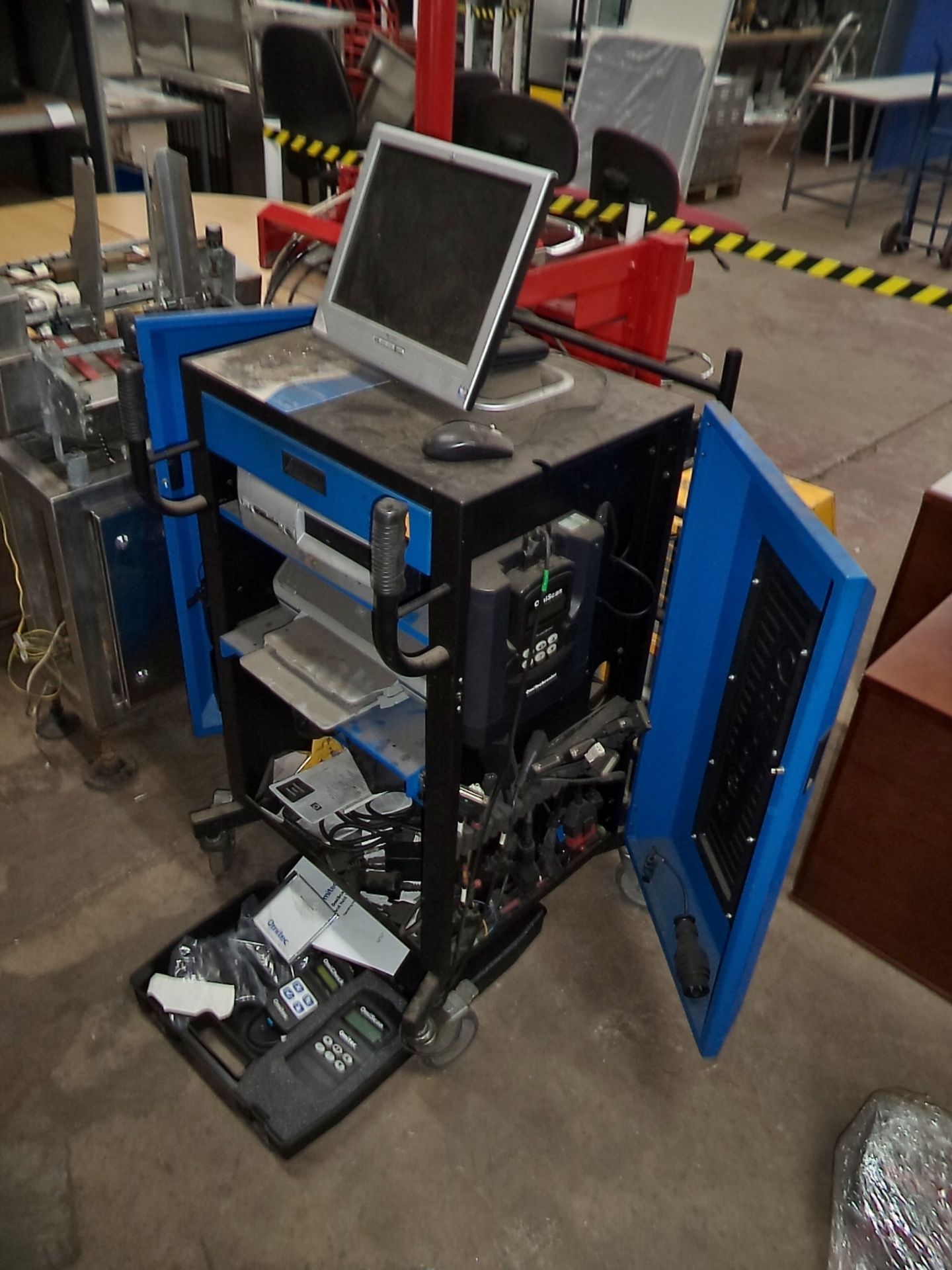 Omitec omiscan/omitronic garage equipment testing station comprising trolley, case & various - Image 10 of 10