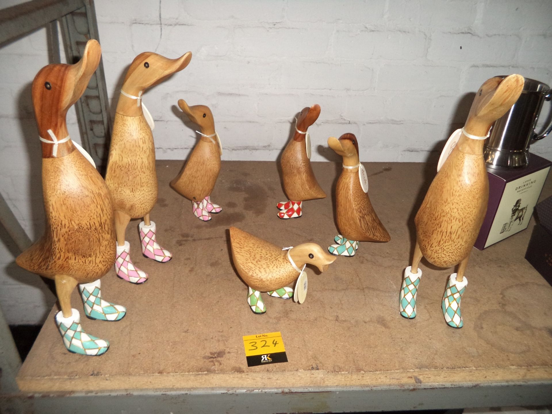 7 off DCUK wooden ornamental ducks IMPORTANT: Please remember goods successfully bid upon must be - Image 2 of 3