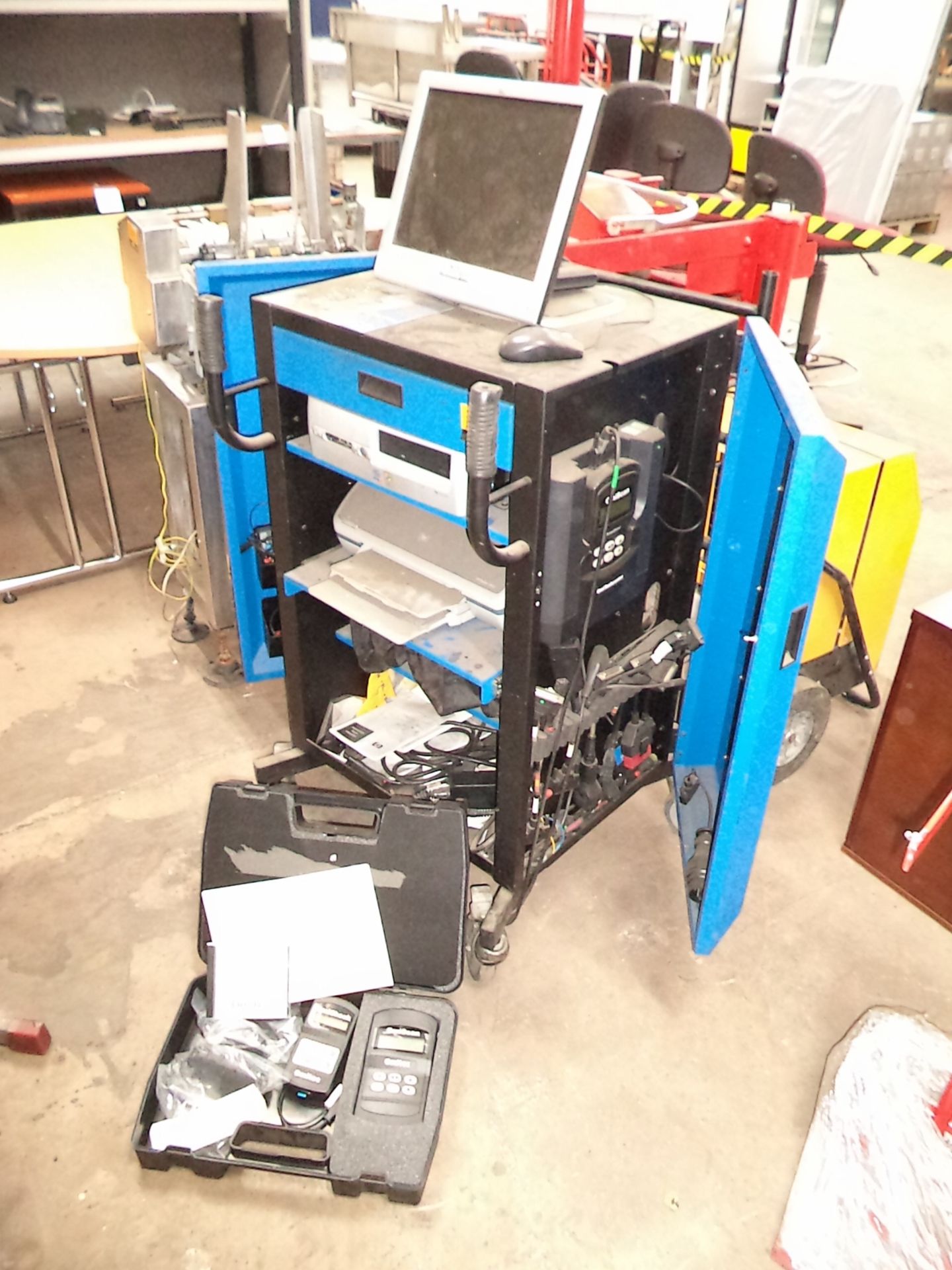 Omitec omiscan/omitronic garage equipment testing station comprising trolley, case & various