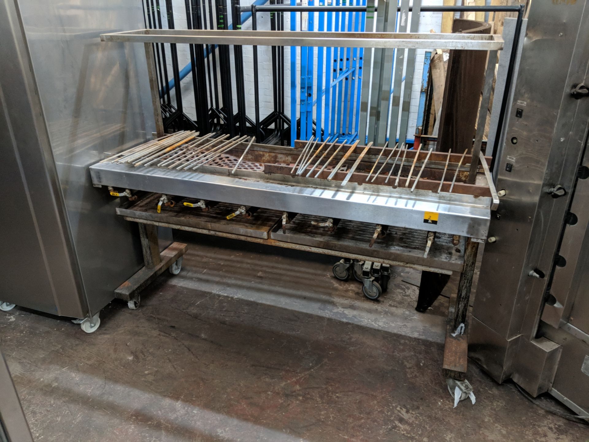 Large mobile multi-burner gas barbeque system IMPORTANT: Please remember goods successfully bid upon