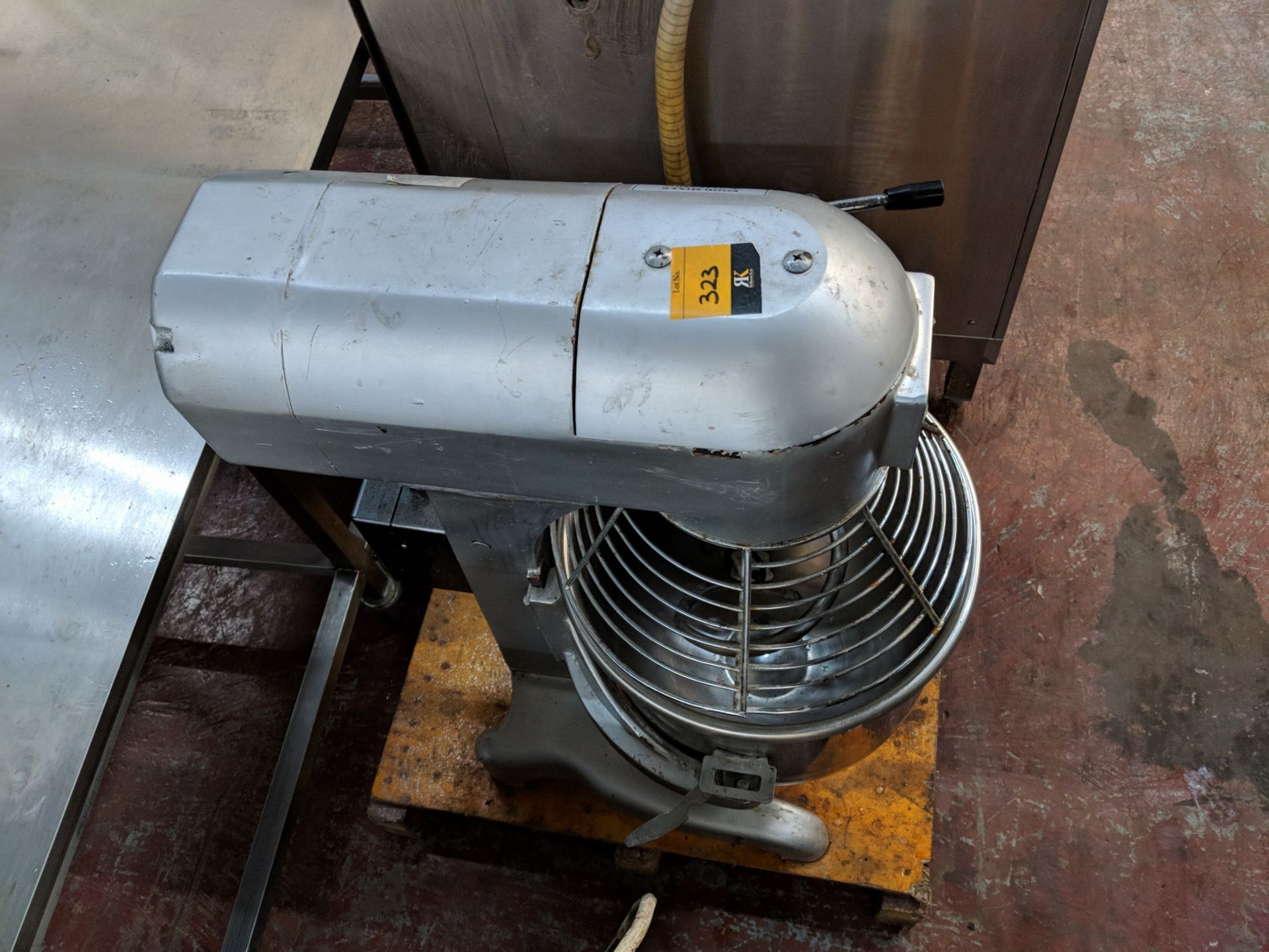 Model B30 heavy-duty commercial food mixer including bowl and paddle/blade IMPORTANT: Please - Image 5 of 5