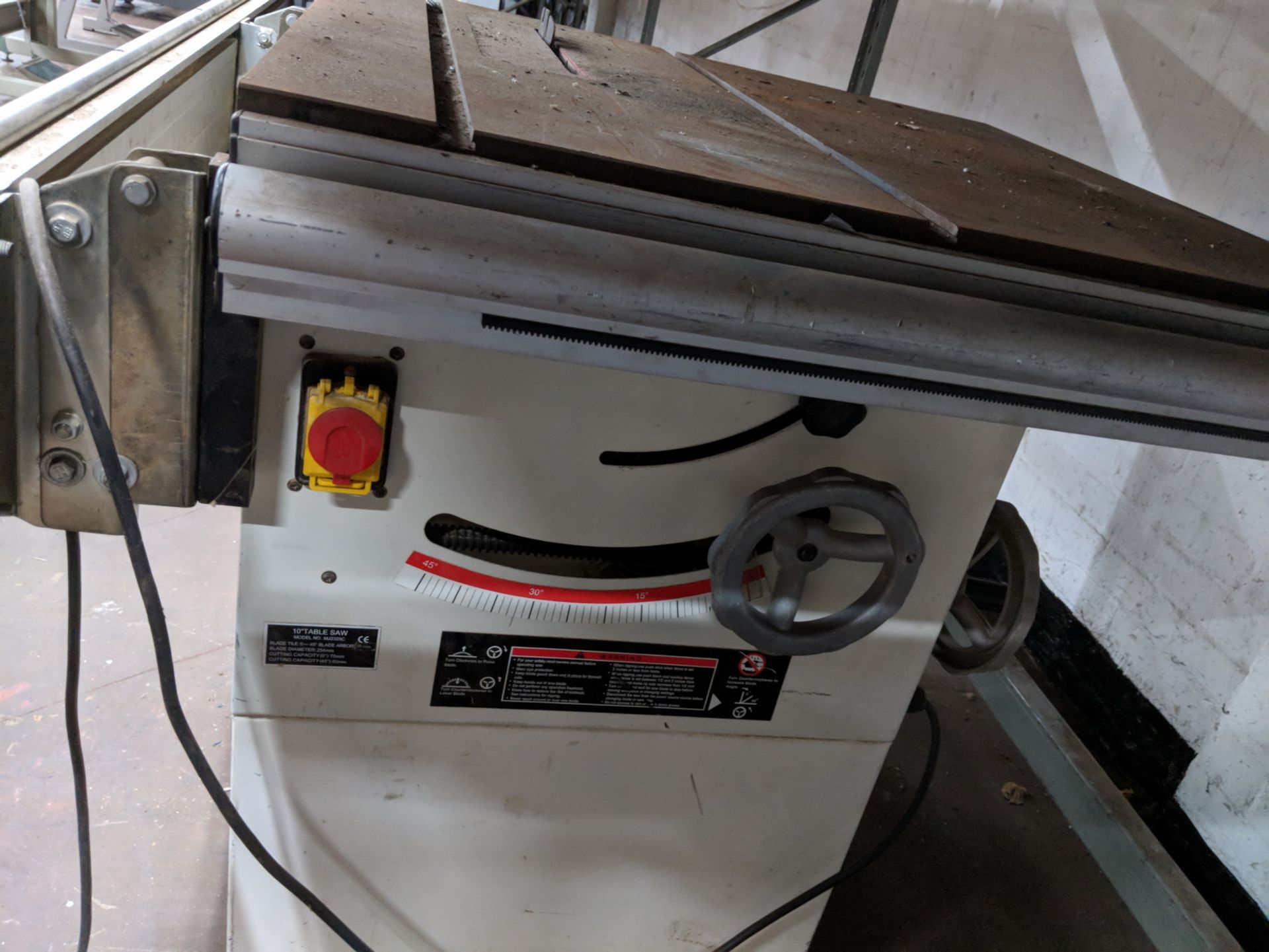 10" table saw MJ2325C IMPORTANT: Please remember goods successfully bid upon must be paid for and - Image 4 of 7