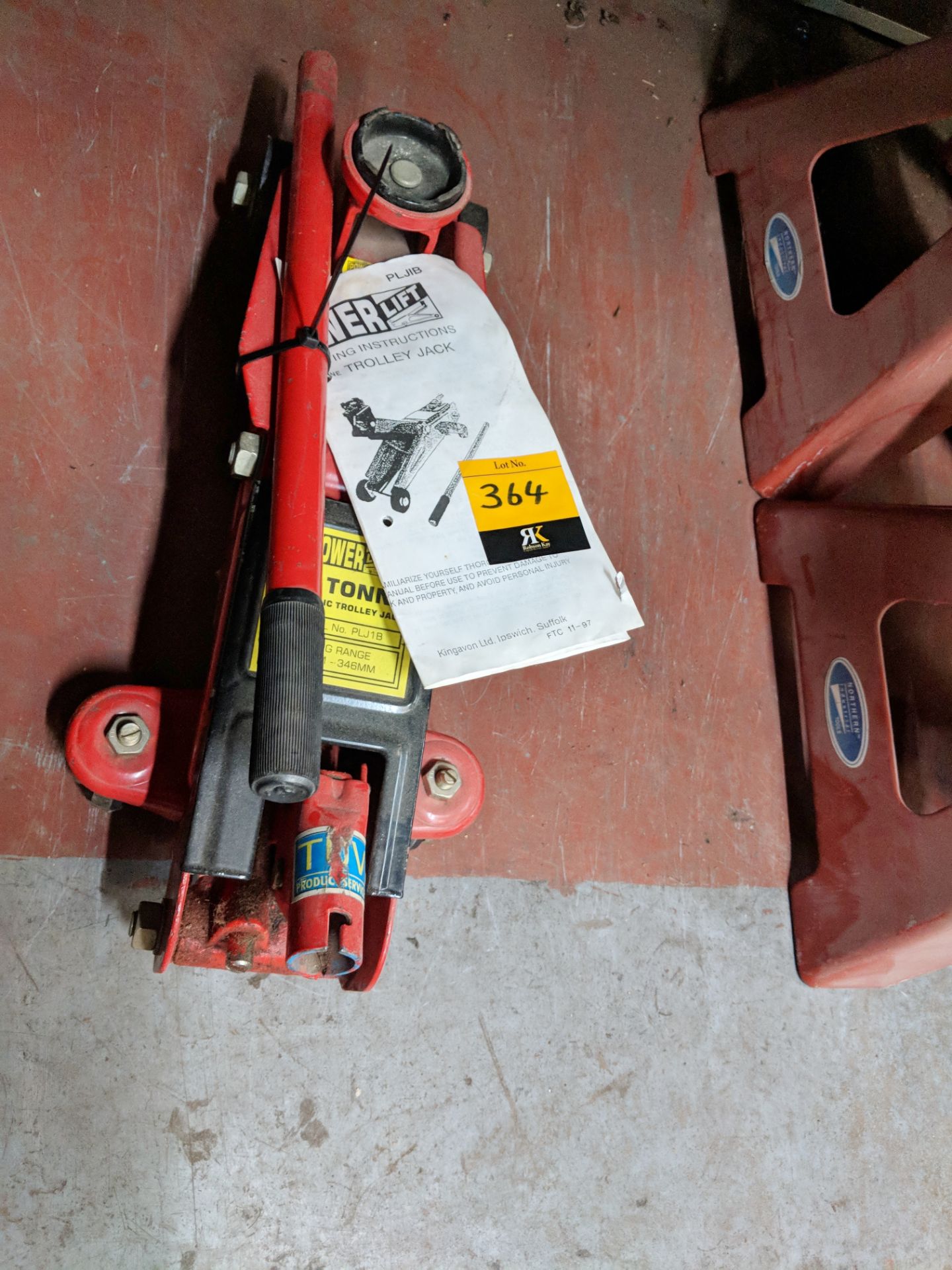 Power Lift 2 tonne trolley jack including instruction manual IMPORTANT: Please remember goods - Image 2 of 2